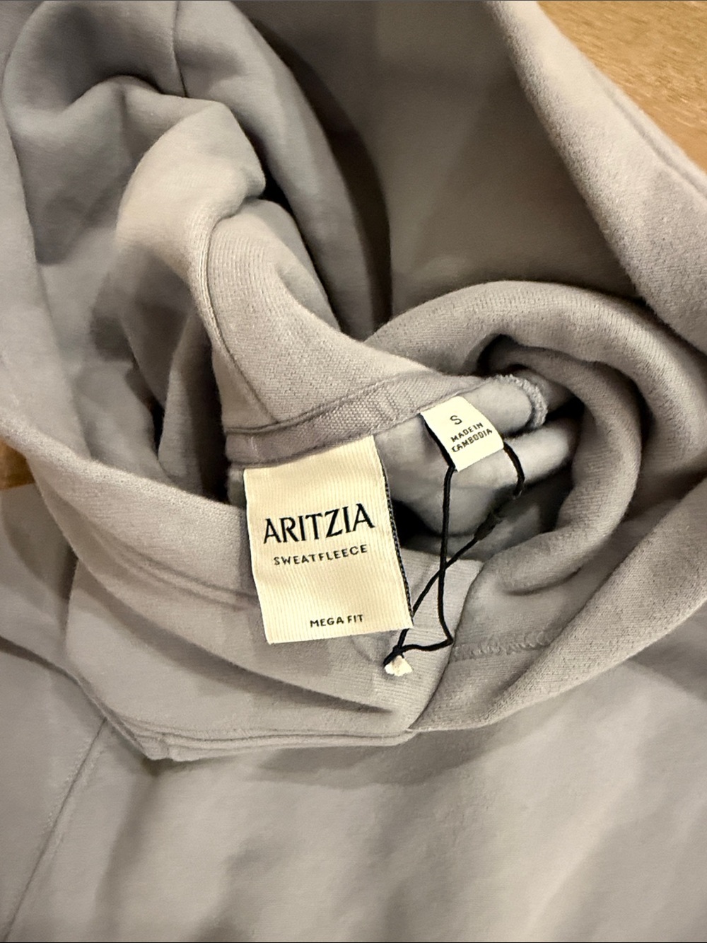 Aritzia Cozy Sweatfleece Mega Raglan™ Hoodie - Picture 2 of 3